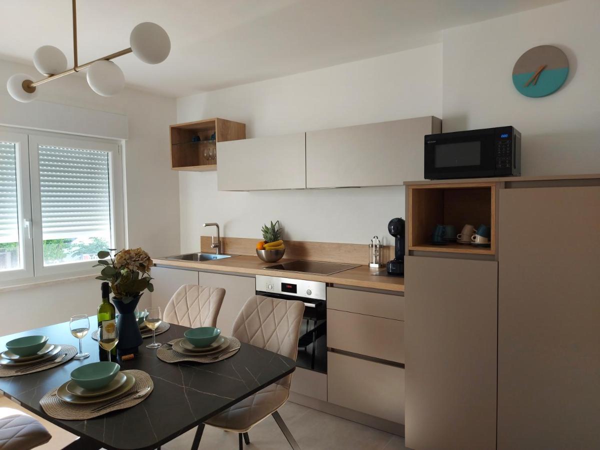 Meden Apartment Poreč Exteriör bild